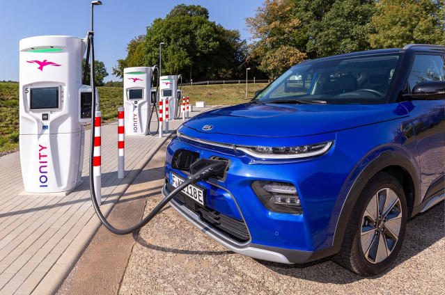 La empresa de renting Swipcar reclama más puntos de recarga para el coche eléctrico
