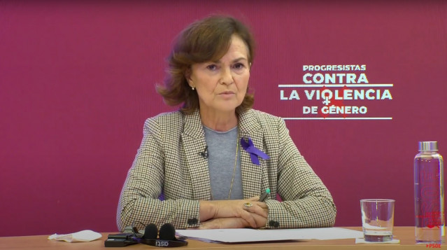 La vicepresidenta del Gobierno, Carmen Calvo, durante su intervención en el acto 'Progresistas contra la violencia de género'