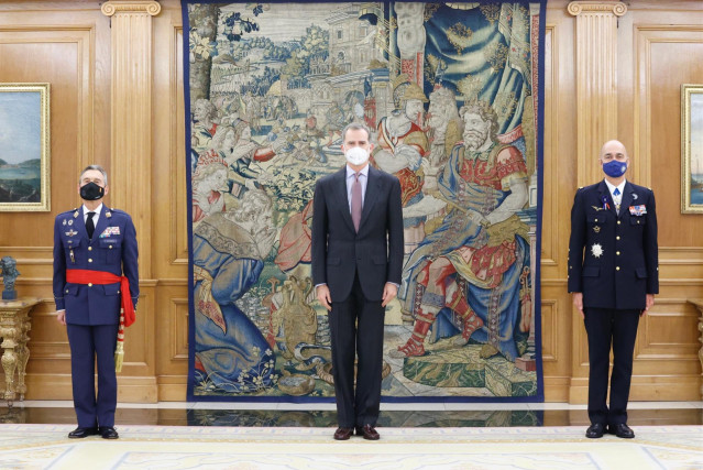 El Rey Felipe VI recibe en audiencia al general André Latana, comandante del Mando Aliado de Transformación (SACT), en el Palacio de La Zarzuela, Madrid (España), a 23 de noviembre de 2020.