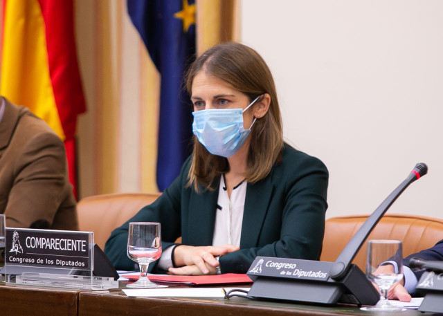 La candidata a presidir el FROB, Paula Conthe Calvo, comparece la comisión de asuntos económicos del Congreso de los Diputados.