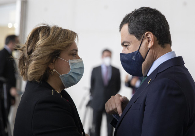 Sandra García y Juanma Moreno, este miércoles en Sevilla