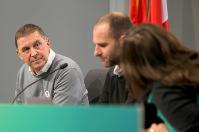 El coordinador general de EH Bildu, Arnaldo Otegi, durante la celebración de una asamblea extraordinaria convocada para ratificar el apoyo de la formación abertzale a los Presupuestos Generales del Estado 2021