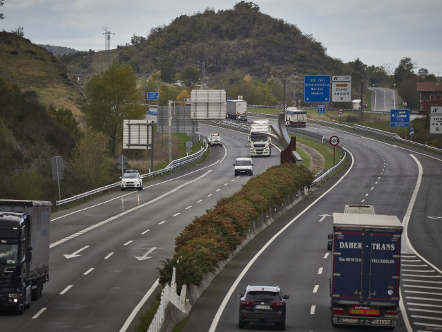 Autovía A-1, en el límite entre Navarra y Álava