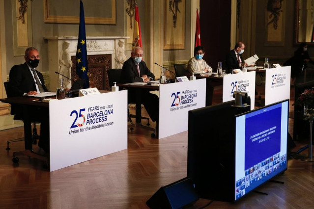 La ministra de Asuntos Exteriores, Arancha González Laya, el Alto Representante de Política Exterior de la UE, Josep Borrell, y el comisario de Ampliación europeo, Olivér Várhelyi.