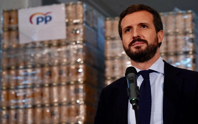 El presidente del PP, Pablo Casado, visita un  Banco de Alimentos en Reus (Tarragona). En Tarragona, a 27 de noviembre de 2020.
