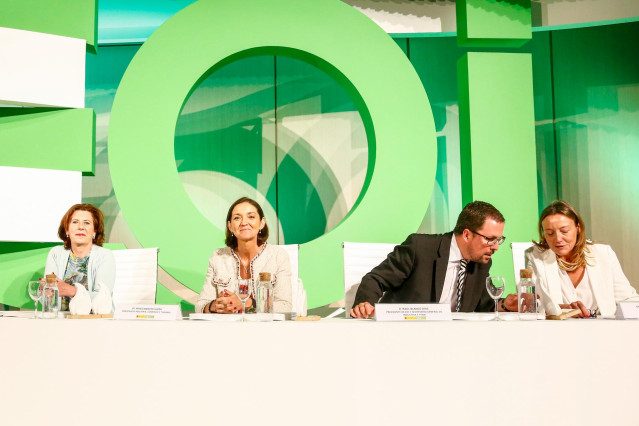 La ministra de Industria, Comercio y Turismo en funciones, Reyes Maroto, en la clausura del curso de la Escuela de Organización Industrial (EOI) 2018-2019