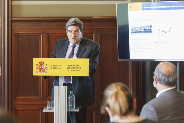 El ministro de Inclusión, Seguridad Social y Migraciones, José Luis Escrivá, en Las Palmas de Gran Canaria, Gran Canaria, (España), a 20 de noviembre de 2020.