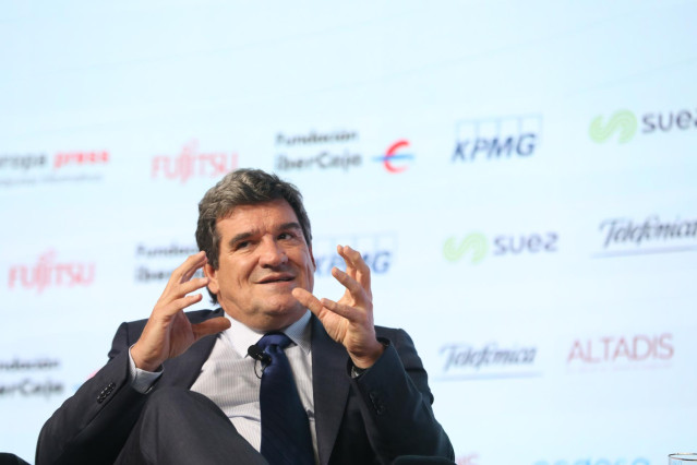 El ministro de Inclusión, Seguridad Social y Migraciones, José Luis Escrivá, protagoniza un Desayuno Informativo de Europa Press en el Auditorio 