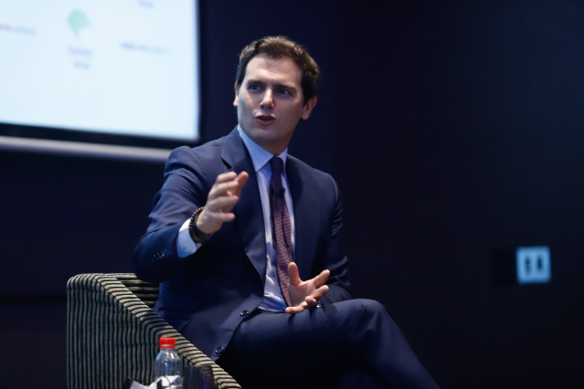 El presidente ejecutivo de Martínez-Echevarría & Rivera Abogados y exlíder de Cs, Albert Rivera, interviene en los desayunos informativos de Europa Press Andalucía con el patrocinio de Fundación Unicaja, Atlantic Copper y Laboratorios Vir.