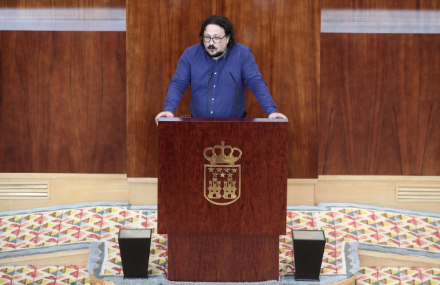 El portavoz adjunto de Unidas Podemos, Jacinto Morano, interviene durante la segunda jornada del Pleno del Debate del Estado de la Región en Madrid (España), a 15 de septiembre de 2020. En esta segunda sesión participarán los grupos parlamentarios, despué