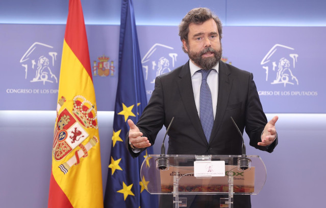 El portavoz de Vox en el Congreso de los Diputados, Iván Espinosa de los Monteros,en una rueda de prensa