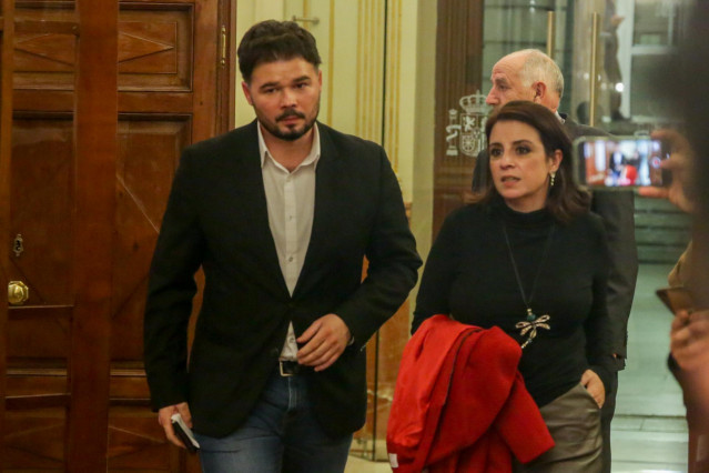 Gabriel Rufián y Adriana Lastra en el Congreso