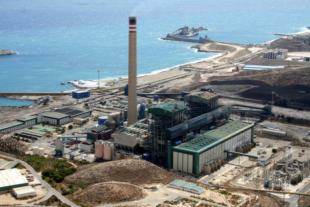 Central térmica de Endesa en Carboneras (Almería)