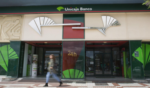 Imagen de archivo de una sucursal de Unicaja Banco.