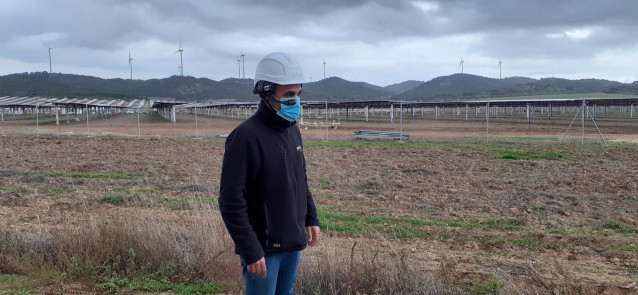 Cvirus.-Endesa utiliza la realidad virtual para supervisar sus construcciones renovables en Málaga y Sevilla