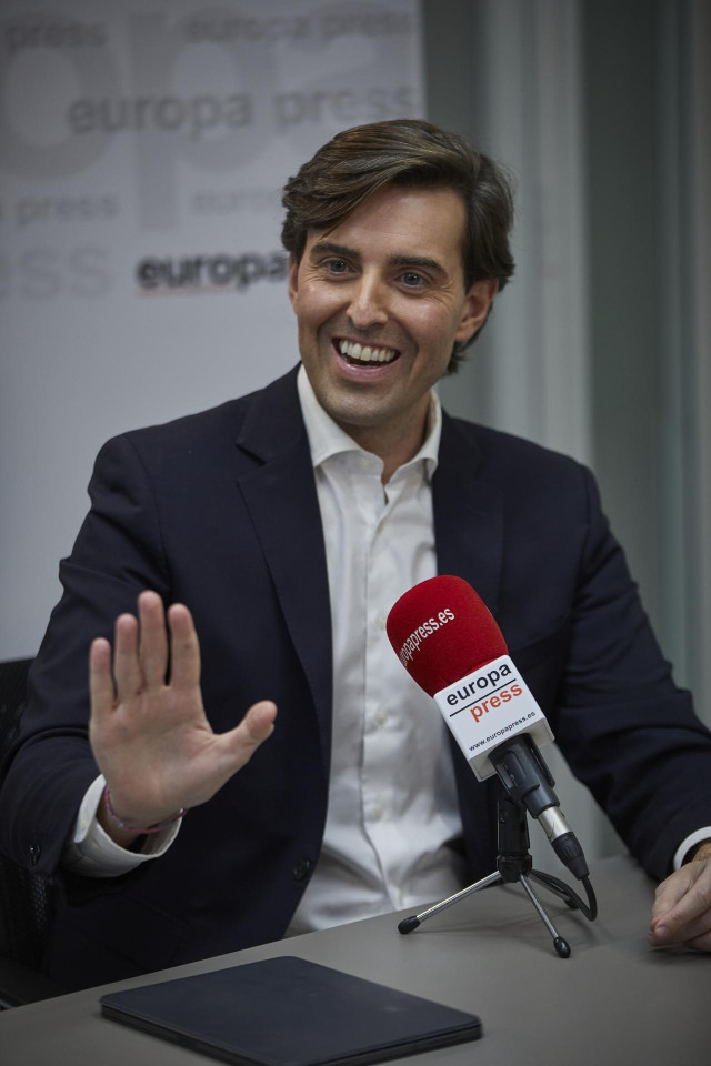 El vicesecretario de Comunicación del PP, Pablo Montesinos, durante una entrevista para Europa Press en la sede de la agencia.