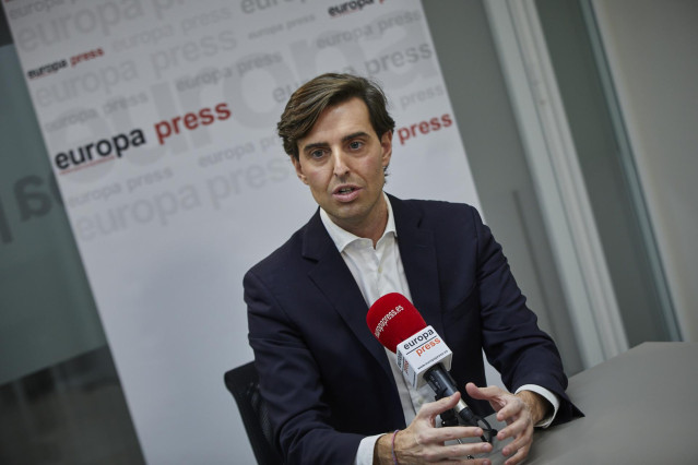 El vicesecretario de Comunicación del PP, Pablo Montesinos, durante una entrevista para Europa Press en la sede de la agencia.
