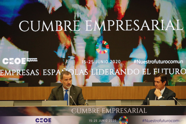 Su Majestad el Rey preside el acto de clausura en el que se han presentado las conclusiones del Foro “Empresas españolas liderando el futuro” en el que la CEOE ha reunido a dirigentes de las principales empresas españolas para analizar la situación económ