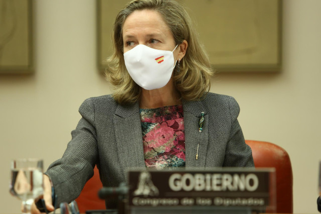 La vicepresidenta Tercera del Gobierno, Nadia Calviño, comparece en la comisión de Asuntos Económicos y Transformación Digital del Congreso de los Diputados, a 9 de diciembre de 2020.