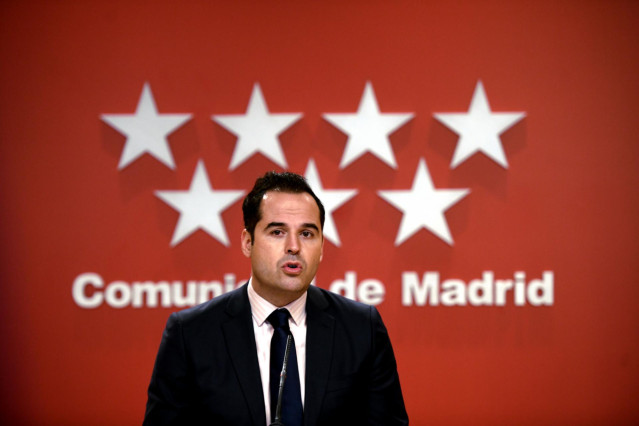 El vicepresidente, consejero de Deportes, Transparencia y portavoz de la Comunidad de Madrid, Ignacio Aguado, en rueda de prensa posterior al Consejo de Gobierno de la comunidad, en la Real Casa de Correos, Madrid (España), a 9 de diciembre de 2020.