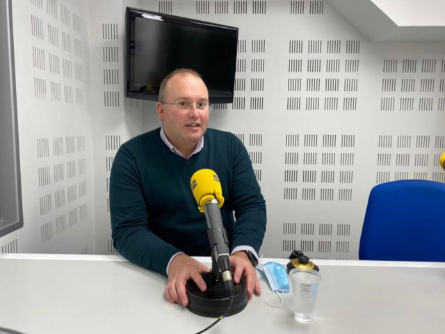El secretario general del PPdeG, Miguel Tellado, en una entrevista en la Cadena Ser.