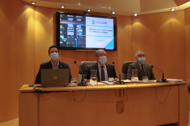 Rueda de prensa de presentación del informe sobre menores y juego.