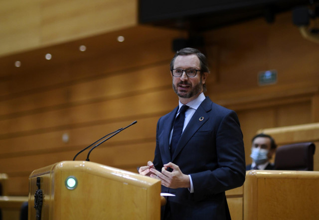 El portavoz del PP en el Senado, Javier Maroto, interviene durante una sesión plenaria en el Senado.