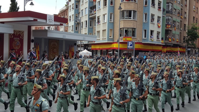 Militares en el desfile del Día de las Fuerzas Armadas de 2018