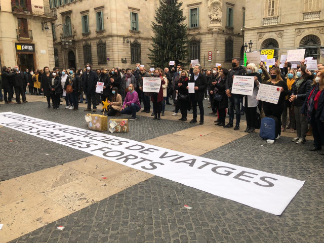Las agencias de viajes se manifiestan en Barcelona para pedir un plan de rescate hasta que se reactive la actividad.