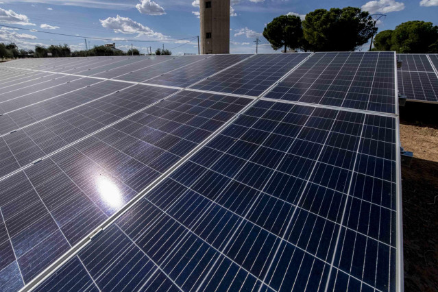 [Grupoeconomiacat] Np Enertis Asesora A Sabadell En La Financiación De 4 Plantas Fv De Solaria