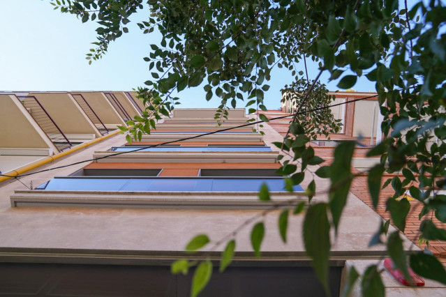 El Ayuntamiento de Barcelona destinará 22 pisos turísticos a vivienda social