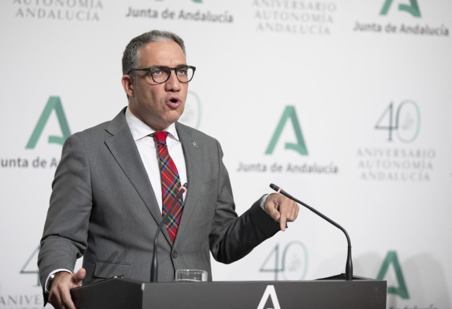 El consejero de la Presidencia, Administración Pública e Interior y portavoz del Gobierno andaluz, Elías Bendodoeste lunes