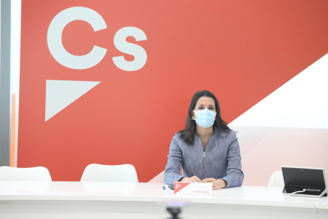 La presidenta de Ciudadanos, Inés Arrimadas, en una reunión del Comité Permanente en la sede del partido.