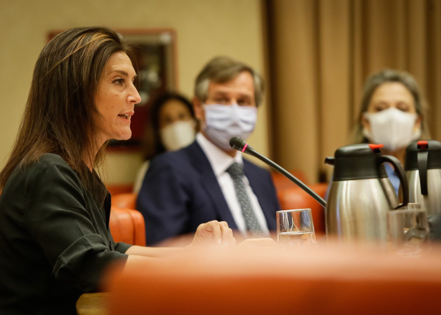 La diputada del Grupo Popular María Valentina Martínez Ferro, interviene en nombre de su grupo en la Diputación Permanente para solicitar la comparecencia de la ministra de Asuntos Exteriores, Unión Europea y Cooperación, Arancha González Laya, en el Cong