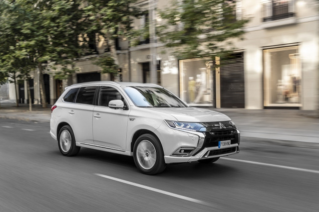 Mitsubishi Outlander híbrido enchufable.