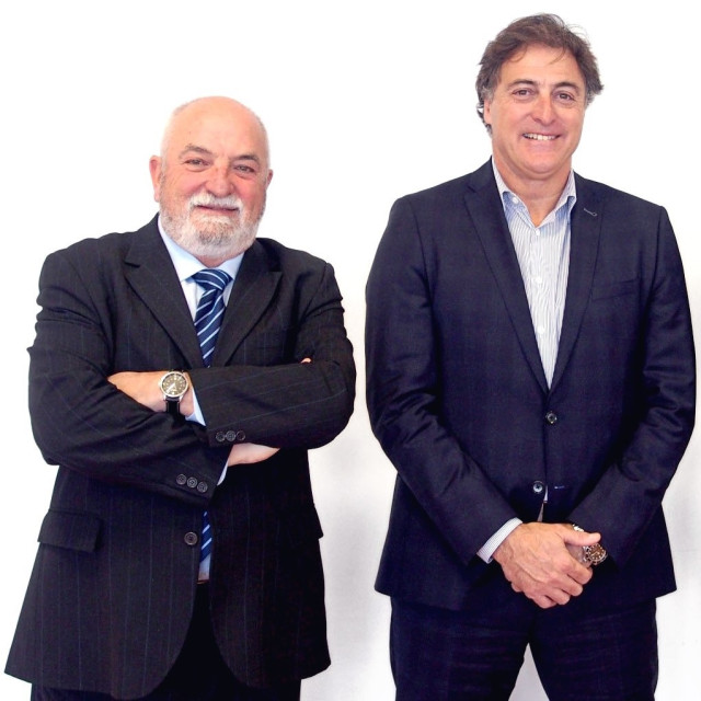 Enrike Rico, consejero delegado de DeustoSistemas (Izq) y Josep Benito, consejero delegado de Seidor (dcha)