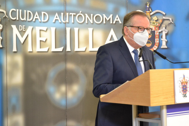 El presidente de Melilla, Eduardo de Castro, en rueda de prensa