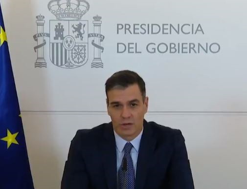 Pedro Sánchez durante su mensaje a las misiones en el exterior.
