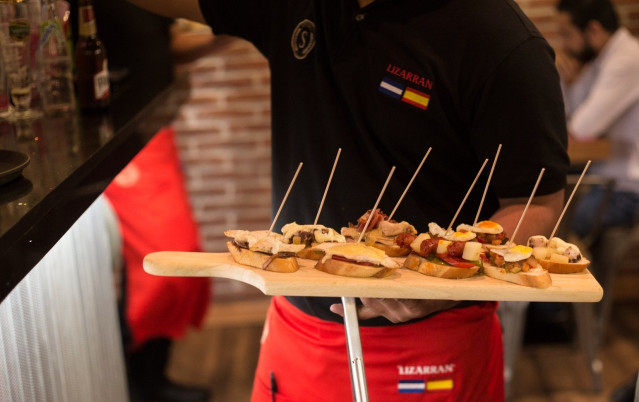 Pintxos en Lizarran (Comess Group) .
