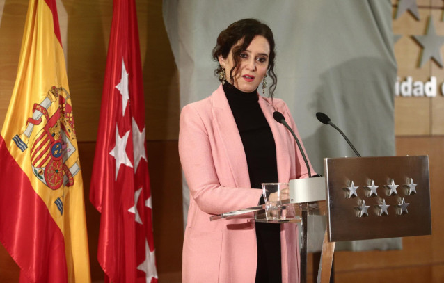La presidenta de la Comunidad de Madrid, Isabel Díaz Ayuso, participa en el acto organizado en la sede del Gobierno regional en memoria de Diana Quer y todas las víctimas de violencia, en Madrid (España), a 18 de diciembre de 2020.