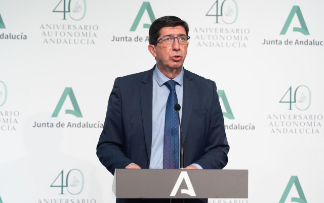 El vicepresidente de la Junta y consejero de Turismo, Regeneración, Justicia y Administración Local, Juan Marín,  en la  rueda de prensa posterior a la reunión del Consejo de Gobierno. Sevilla a 29 de diciembre 2020