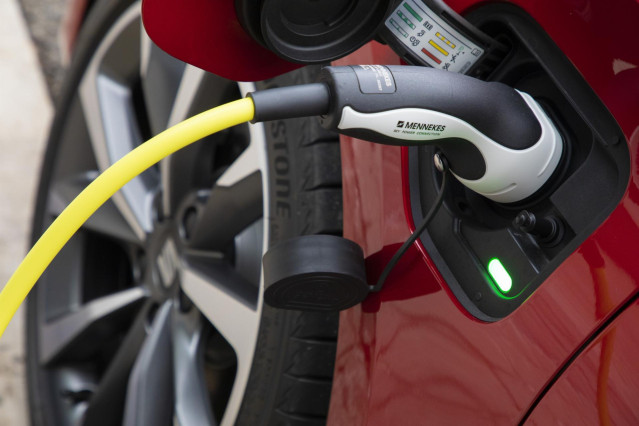 Punto de carga eléctrico.