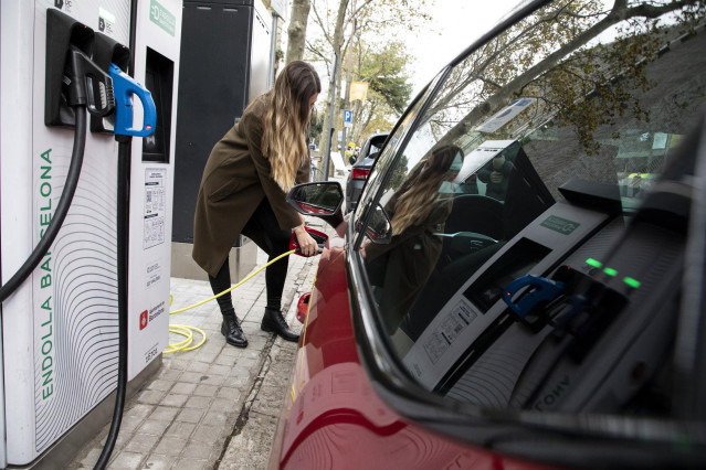 Punto de carga eléctrico.