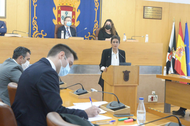 La consejera de Hacienda de Ceuta, Kissy Chandiramani (PP), durante el debate presupuestario