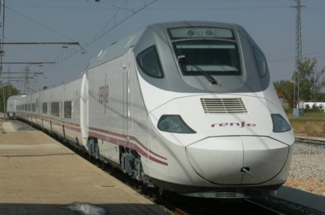 Renfe ya ha restablecido el 60% de los servicios comerciales de tren que pasan por la región