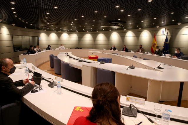 Reunión de la Comisión Tripartita para abordar la prórroga de los ERTE
