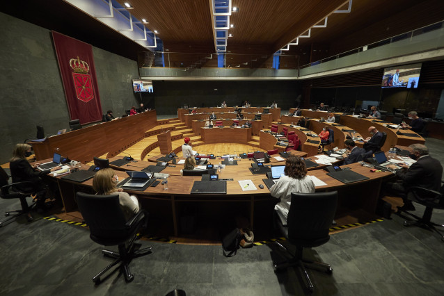 Vista del salón de plenos del Parlamento de Navarra el 8 de octubre de 2020.