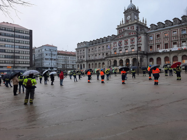 Trabajadores de Navantia Ferrol y de la auxiliar se concentran en Ferrol