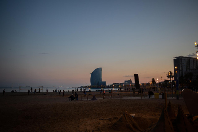 La playa de Barcelona, en Barcelona, Catalunya (España), a 16 de noviembre de 2020.