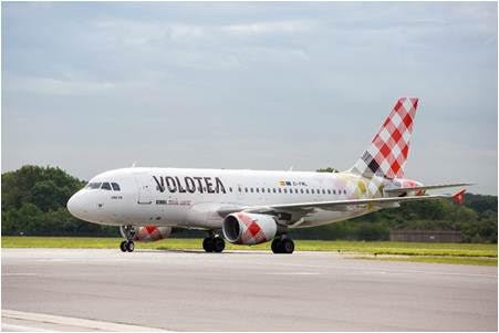 Archivo - Avión de Volotea